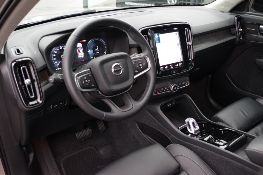 Volvo XC40 1.5 T5 262 PK Plug-in hybrid Ultimate Dark, Panoramadak, Leder, Harman/Kardon Sound, 360 Camera, Leder
