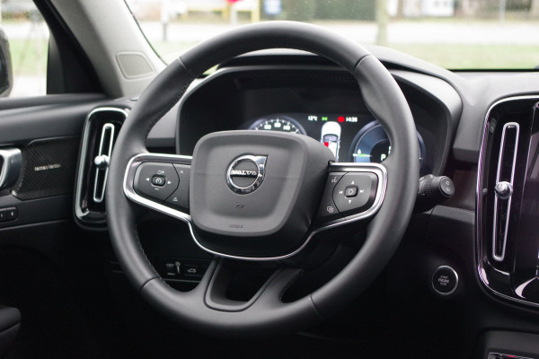 Volvo XC40 1.5 T5 262 PK Plug-in hybrid Ultimate Dark, Panoramadak, Leder, Harman/Kardon Sound, 360 Camera, Leder