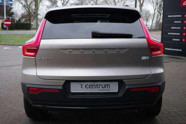 Volvo XC40 1.5 T5 262 PK Plug-in hybrid Ultimate Dark, Panoramadak, Leder, Harman/Kardon Sound, 360 Camera, Leder
