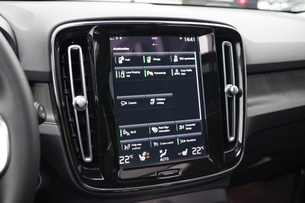 Volvo XC40 1.5 T5 262 PK Plug-in hybrid Ultimate Dark, Panoramadak, Leder, Harman/Kardon Sound, 360 Camera, Leder