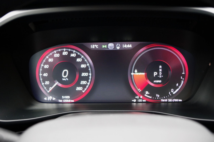 Volvo XC40 1.5 T5 262 PK Plug-in hybrid Ultimate Dark, Panoramadak, Leder, Harman/Kardon Sound, 360 Camera, Leder