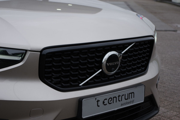 Volvo XC40 1.5 T5 262 PK Plug-in hybrid Ultimate Dark, Panoramadak, Leder, Harman/Kardon Sound, 360 Camera, Leder