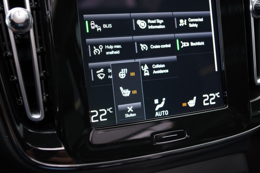 Volvo XC40 1.5 T5 262 PK Plug-in hybrid Ultimate Dark, Panoramadak, Leder, Harman/Kardon Sound, 360 Camera, Leder