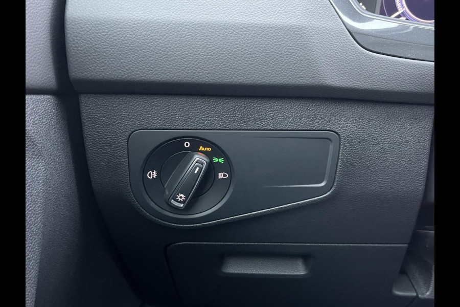 Volkswagen Tiguan 1.4 eHybrid OPF DSG Life 24.000KM!!| SUPER COMPLETE AUTO| DIG. DASH| STOEL + STUURVERWARMING| CARPLAY | NET ONDERHOUD GEHAD, RIJKLAAR INCL 12 MND. BOVAG GARANTIE|