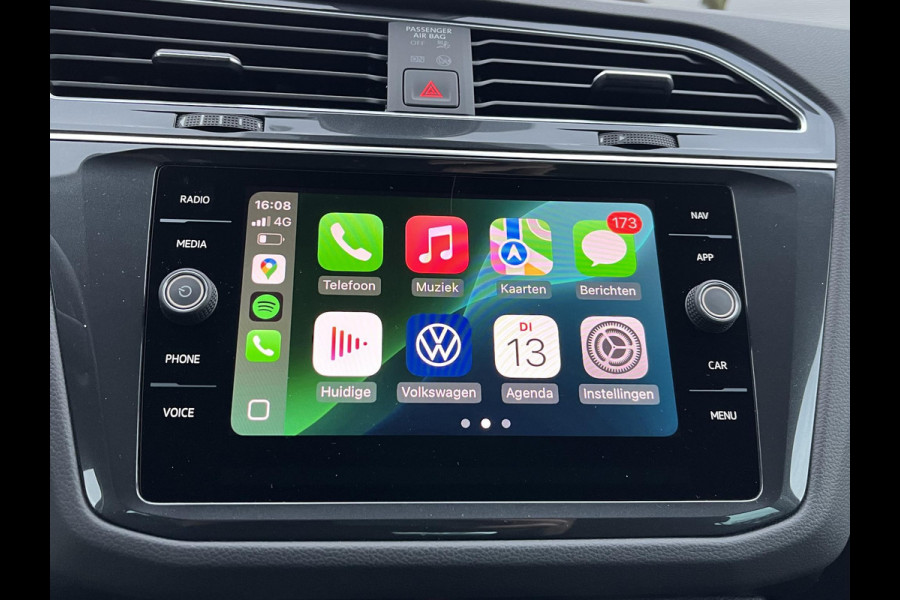 Volkswagen Tiguan 1.4 eHybrid OPF DSG Life 24.000KM!!| SUPER COMPLETE AUTO| DIG. DASH| STOEL + STUURVERWARMING| CARPLAY | NET ONDERHOUD GEHAD, RIJKLAAR INCL 12 MND. BOVAG GARANTIE|