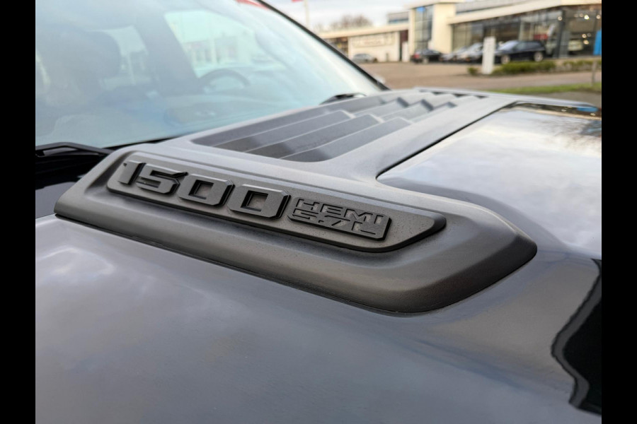 Dodge Ram 1500 5.7 Hemi V8 4x4 Crew Cab Longhorn ACC / Panorama / 360° Camera