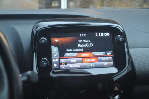 Peugeot 108 1.0 e-VTi Allure TOP! Automaat | Lederen bekl. | Camera | Climate Control |