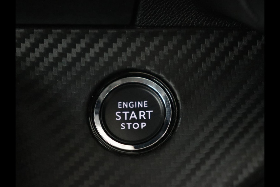 Peugeot e-2008 EV Allure 50 kWh | 3 Fase | Panoramadak | Adaptive cruise | Keyless | Camera | Carplay | Half leder | Navigatie