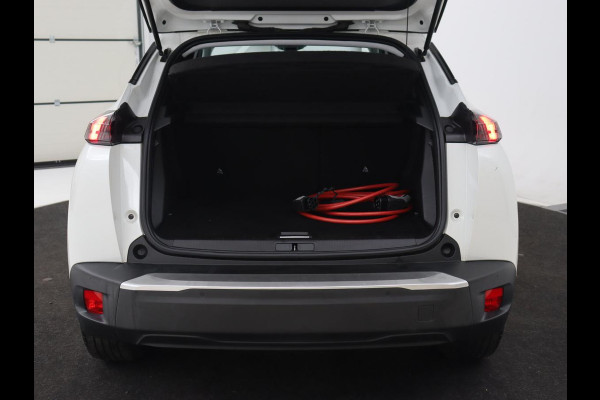 Peugeot e-2008 EV Allure 50 kWh | 3 Fase | Panoramadak | Adaptive cruise | Keyless | Camera | Carplay | Half leder | Navigatie
