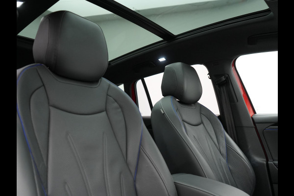 Volkswagen Tiguan 1.4 TSI eHybrid R-Line Business Plug In Hybrid 272pk Dealer O.H. PHEV | Trekhaak Af Fabriek | Panodak | Lederen Sportstoelen Massage & Memory & Ventilatie | 20"L.M | 360 Camera | Harman&Kardon | Adaptive Cruise | Stuur Verwarmd | IQ Light |