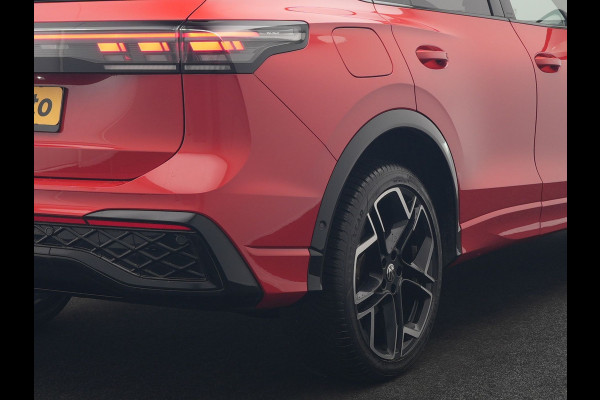 Volkswagen Tiguan 1.4 TSI eHybrid R-Line Business Plug In Hybrid 272pk Dealer O.H. PHEV | Trekhaak Af Fabriek | Panodak | Lederen Sportstoelen Massage & Memory & Ventilatie | 20"L.M | 360 Camera | Harman&Kardon | Adaptive Cruise | Stuur Verwarmd | IQ Light |