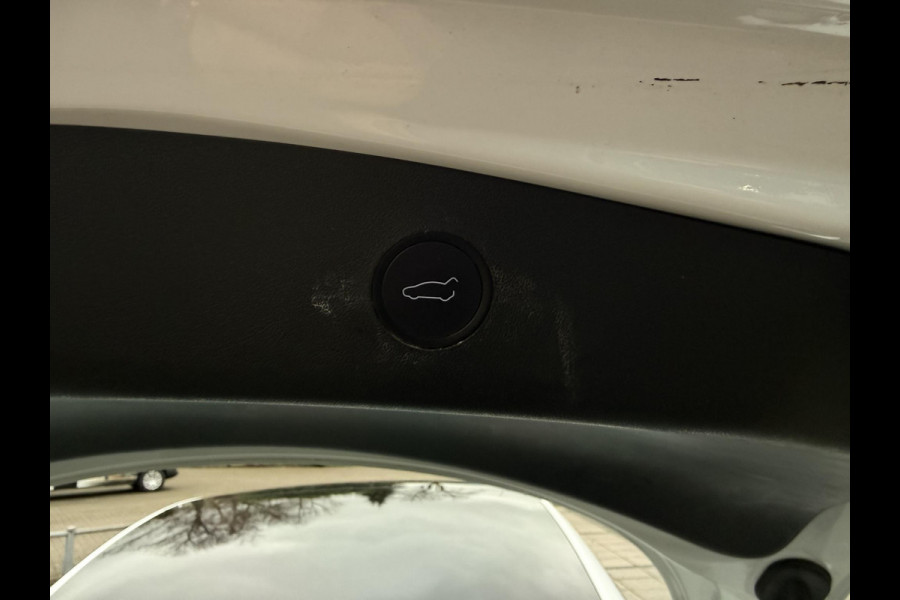 Tesla Model 3 Long Range Dual AWD | Trekhaak | Autopilot | Panorama |