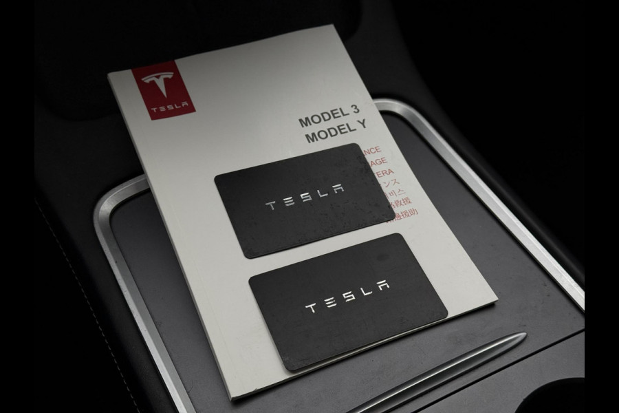 Tesla Model 3 Long Range Dual AWD | Trekhaak | Autopilot | Panorama |