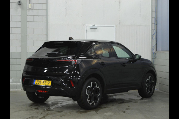 Opel Mokka Electric GS 54 kWh NAVIGATIE | CARPLAY | WINTERPAKKET | ACHTERUITRIJCAMERA MET SENSOREN | E.C.C. | UIT VOORRAAD LEVERBAAR