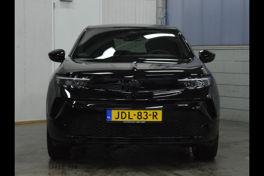 Opel Mokka Electric GS 54 kWh NAVIGATIE | CARPLAY | WINTERPAKKET | ACHTERUITRIJCAMERA MET SENSOREN | E.C.C. | UIT VOORRAAD LEVERBAAR