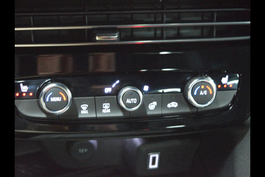 Opel Mokka Electric GS 54 kWh NAVIGATIE | CARPLAY | WINTERPAKKET | ACHTERUITRIJCAMERA MET SENSOREN | E.C.C. | UIT VOORRAAD LEVERBAAR