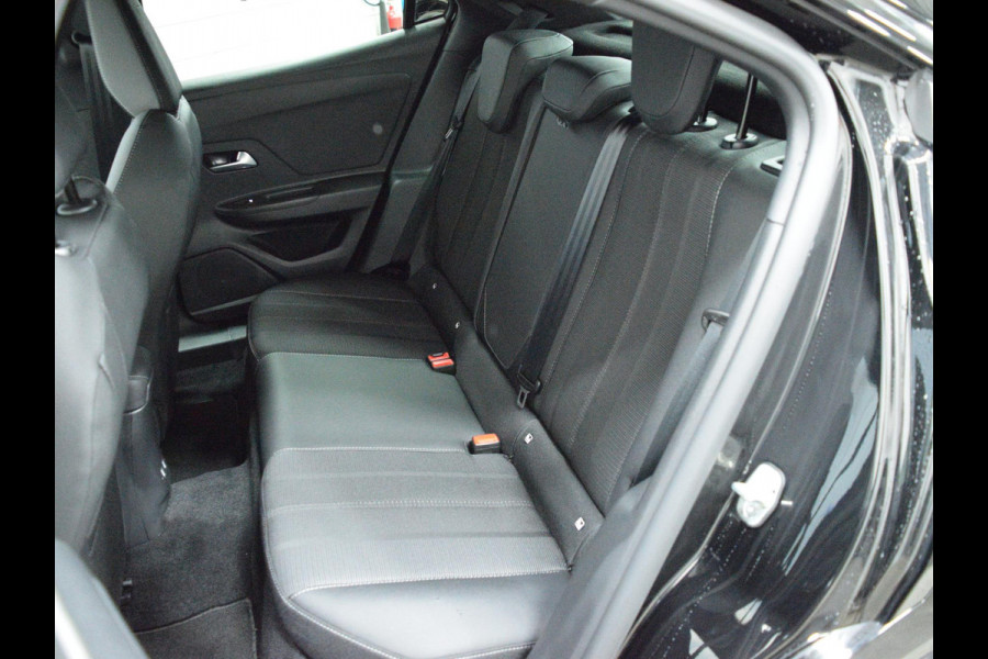 Opel Mokka Electric GS 54 kWh NAVIGATIE | CARPLAY | WINTERPAKKET | ACHTERUITRIJCAMERA MET SENSOREN | E.C.C. | UIT VOORRAAD LEVERBAAR