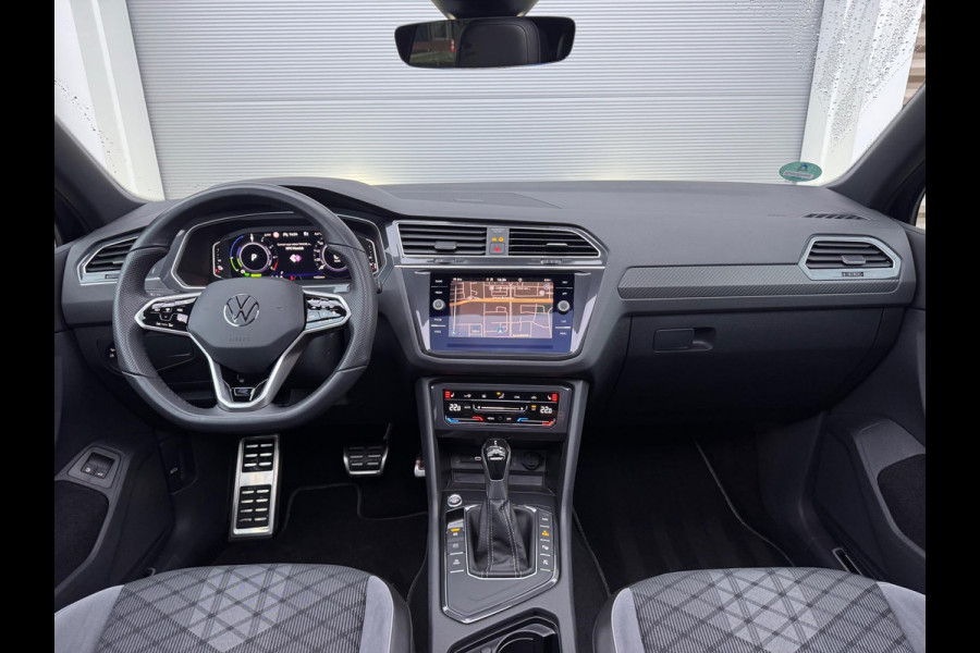 Volkswagen Tiguan 1.4 TSI eHybrid R-Line Pano/Sfeer/360/Keyless