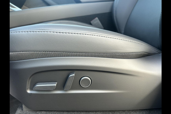 Tesla Model Y Premium Long Range AWD 75 kWh NIEUWE AUTO / DIRECT LEVERBAAR | AUTOPILOT| VOLLEDIGE TESLA GARANTIE T/M 08/2029 OF 80.000KM| DE HOOGVOLTACCU EN AANDRIJFLIJN TOT 2033 of 192.000KM |