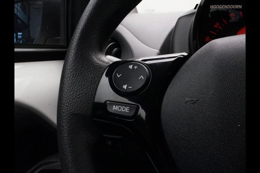 Peugeot 108 1.0 e-VTi Active Sport (BLUETOOTH,LED VERLICHTING,START-STOP,AIRCONDITIONING,COMFORTSTOELEN,NIEUWE APK,TOPCONDITIE)