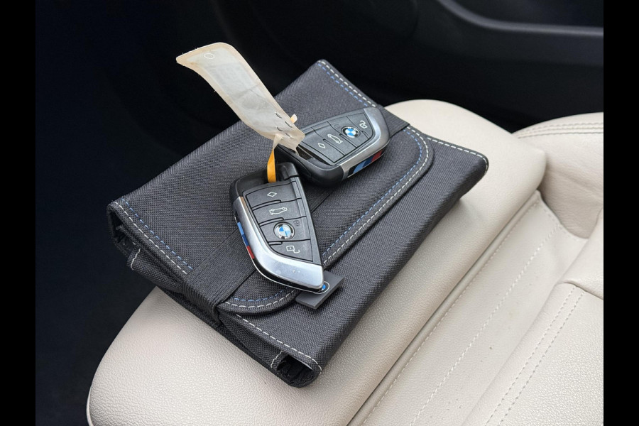 BMW i4 M50 84 kWh | Camera | Leder | Carplay |