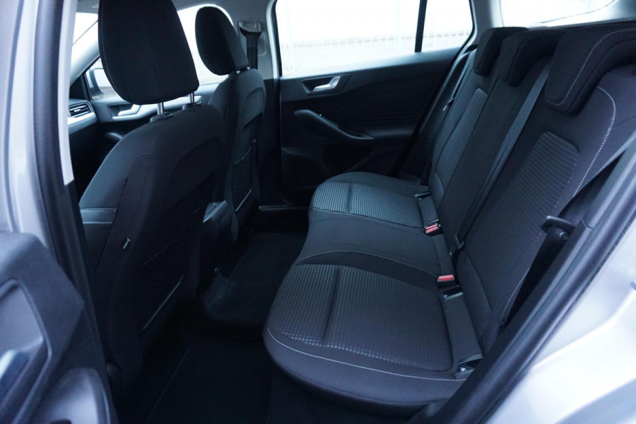 Ford FOCUS Wagon 1.0 EcoBoost 125PK Hybrid Business/Camera/ December 2020/Rijklaarprijs.