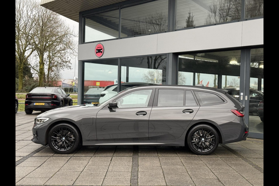 BMW 3 Serie Touring 320e Aut. Business Ed. Plus | Navi | Camera | Leder | Dravit Grau |