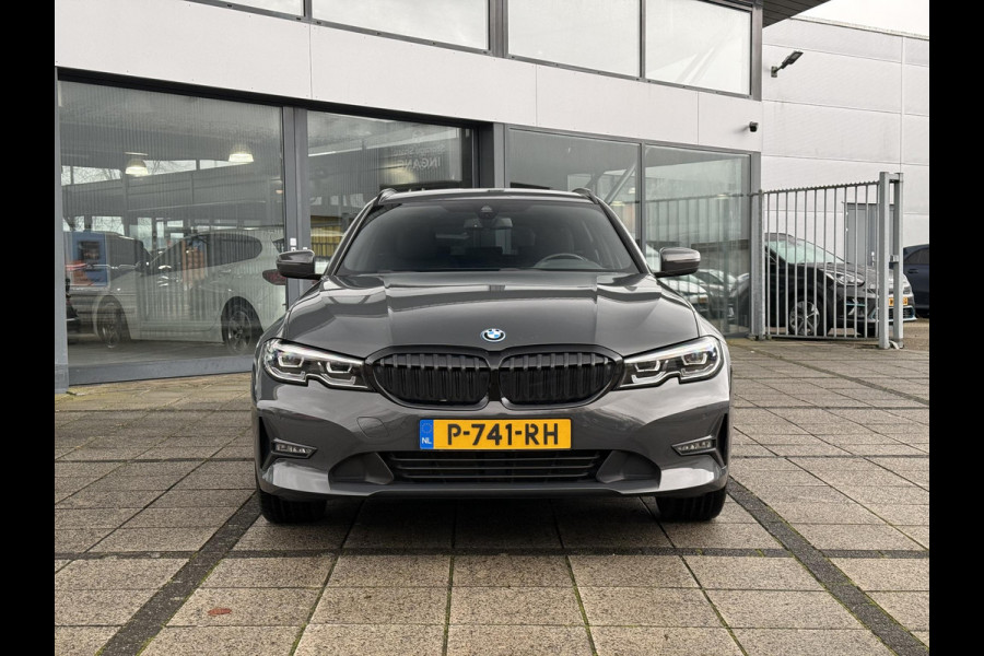 BMW 3 Serie Touring 320e Aut. Business Ed. Plus | Navi | Camera | Leder | Dravit Grau |