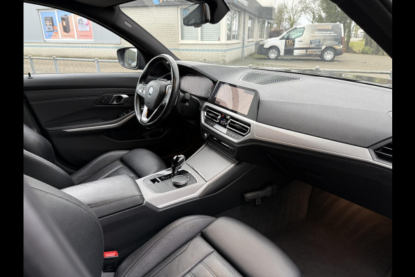 BMW 3 Serie Touring 320e Aut. Business Ed. Plus | Navi | Camera | Leder | Dravit Grau |