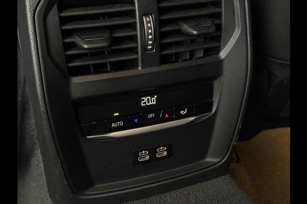 BMW 3 Serie Touring 320e Aut. Business Ed. Plus | Navi | Camera | Leder | Dravit Grau |