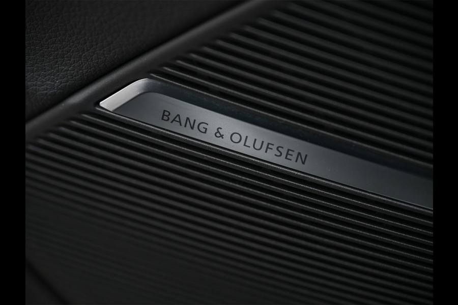 Audi Q8 55 TFSI e quattro Pro Line S · Panoramadak · RS Seats · Ambiance interieur · B&O Sound · 360 Camera · Adaptive Cruise · Soft Clo