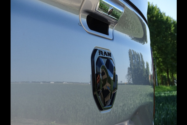 Dodge Ram 1500 5.7 V8 4x4 Crew Cab Limited