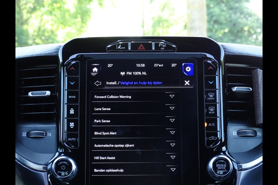 Dodge Ram 1500 5.7 V8 4x4 Crew Cab Limited