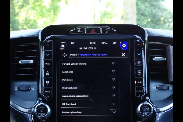 Dodge Ram 1500 5.7 V8 4x4 Crew Cab Limited