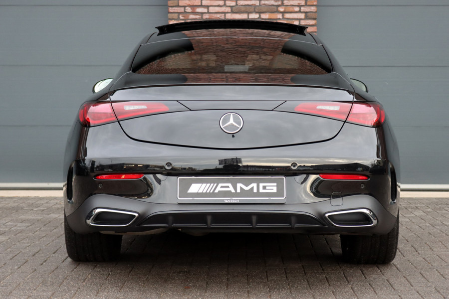 Mercedes-Benz CLE Coupé 200 AMG Line | Distronic | Memory | Burmester | Panoramadak | HUD | Digital Light | Verwarmd Stuurwiel | Surround Camera | Keyless Go | Nightpakket |