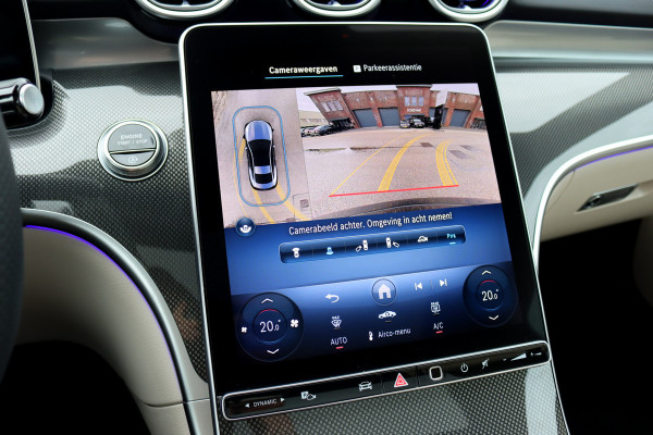 Mercedes-Benz CLE Coupé 200 AMG Line | Distronic | Memory | Burmester | Panoramadak | HUD | Digital Light | Verwarmd Stuurwiel | Surround Camera | Keyless Go | Nightpakket |