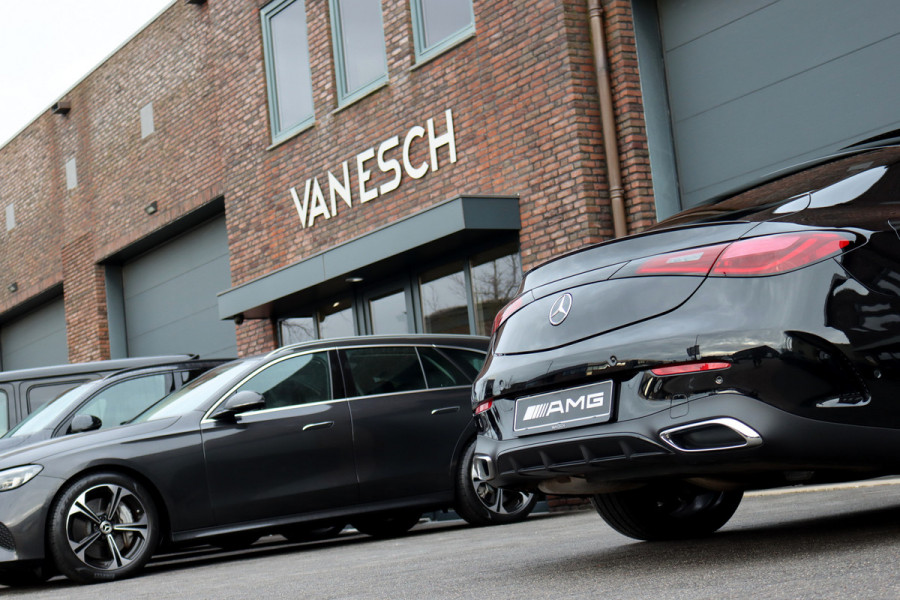 Mercedes-Benz CLE Coupé 200 AMG Line | Distronic | Memory | Burmester | Panoramadak | HUD | Digital Light | Verwarmd Stuurwiel | Surround Camera | Keyless Go | Nightpakket |
