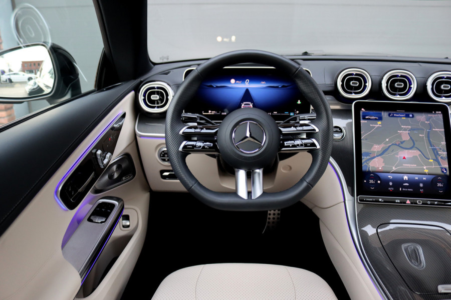 Mercedes-Benz CLE Coupé 200 AMG Line | Distronic | Memory | Burmester | Panoramadak | HUD | Digital Light | Verwarmd Stuurwiel | Surround Camera | Keyless Go | Nightpakket |