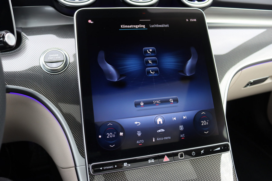 Mercedes-Benz CLE Coupé 200 AMG Line | Distronic | Memory | Burmester | Panoramadak | HUD | Digital Light | Verwarmd Stuurwiel | Surround Camera | Keyless Go | Nightpakket |