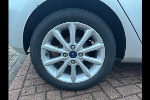 Ford Fiesta 1.0 5deurs Titanium Airco/ECC,Navigatie,DAB Nette Auto