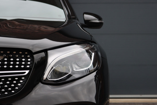 Mercedes-Benz GLC Coupé 250 4MATIC AMG Line | Trekhaak | Camera | Dodehoekassistent | Leder | Sfeerverlichting | Cruise Control | Nightpakket | Stoelverwarming |