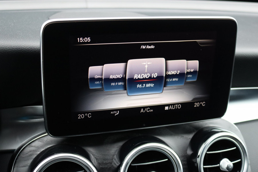 Mercedes-Benz GLC Coupé 250 4MATIC AMG Line | Trekhaak | Camera | Dodehoekassistent | Leder | Sfeerverlichting | Cruise Control | Nightpakket | Stoelverwarming |