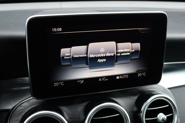 Mercedes-Benz GLC Coupé 250 4MATIC AMG Line | Trekhaak | Camera | Dodehoekassistent | Leder | Sfeerverlichting | Cruise Control | Nightpakket | Stoelverwarming |