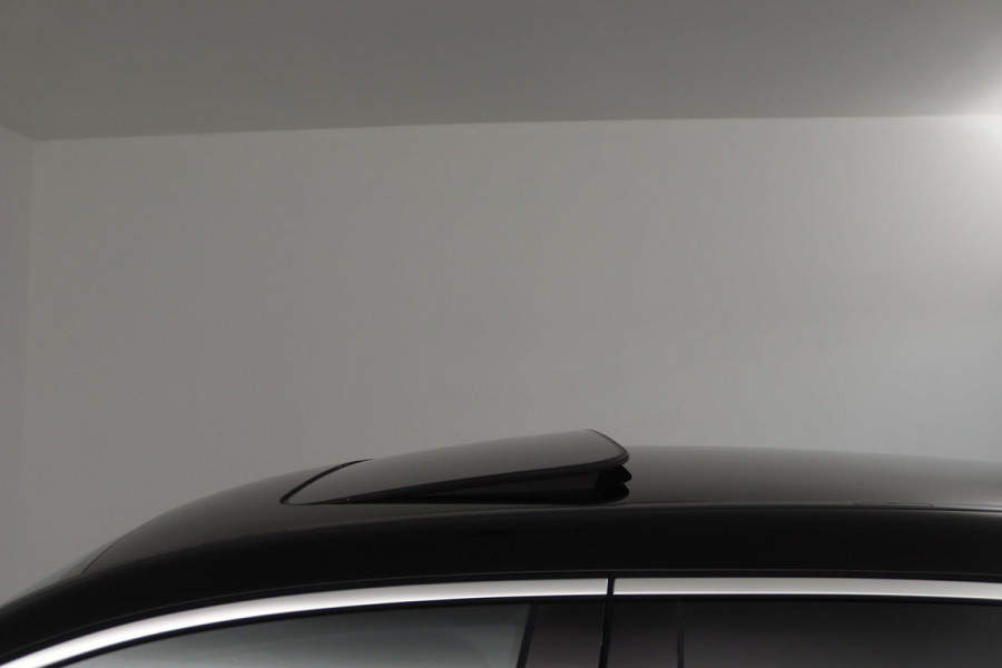 Mercedes-Benz EQC 400 4MATIC Premium (SCHUIFDAK, CAMERA, STOELVERWARMING, SFEERVERLICHTING, GOED ONDERHOUDEN)