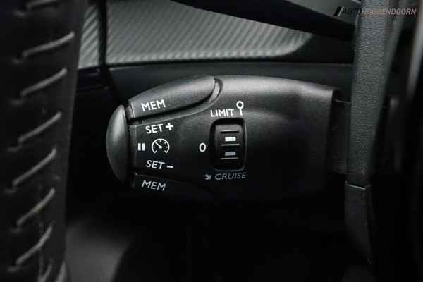 Peugeot 2008 1.2 PureTech Active Pack Luxe 130PK (APPLE CARPLAY,CRUISE,PARKEERSENSOREN,LM-VELGEN,LED VERLICHTING,TOPCONDITIE)