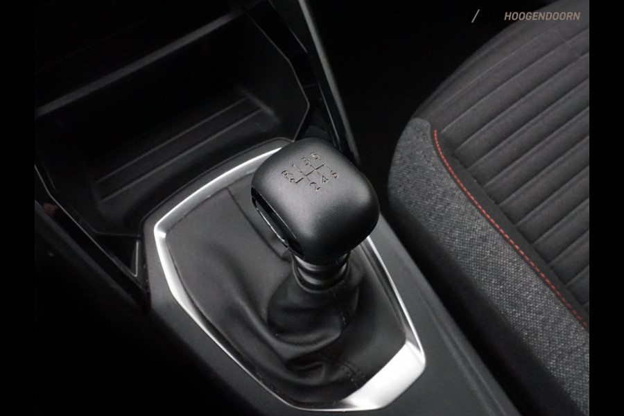 Peugeot 2008 1.2 PureTech Active Pack Luxe 130PK (APPLE CARPLAY,CRUISE,PARKEERSENSOREN,LM-VELGEN,LED VERLICHTING,TOPCONDITIE)