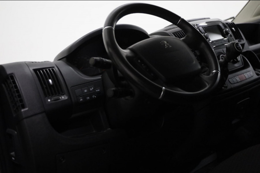 Peugeot Boxer 2.2 BlueHDi L3/H2 GRIJS 165PK LED IMPERIAAL NAVI AIRCO CRUISE CONTROL PDC LEASE V/A € 98,- pm INRUIL MOG
