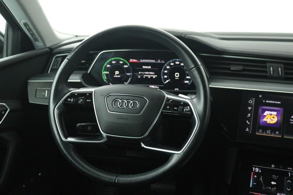 Audi e-tron 50 quattro Business edition 71 kWh (NAVI, SOH 93%, STOELVERWARMING, CARPLAY, CAMERA, AUTO INPARKEREN, 1e EIGENAAR)