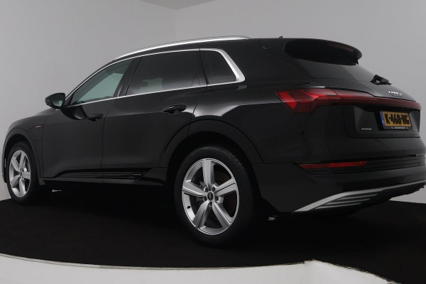 Audi e-tron 50 quattro Business edition 71 kWh (NAVI, SOH 93%, STOELVERWARMING, CARPLAY, CAMERA, AUTO INPARKEREN, 1e EIGENAAR)