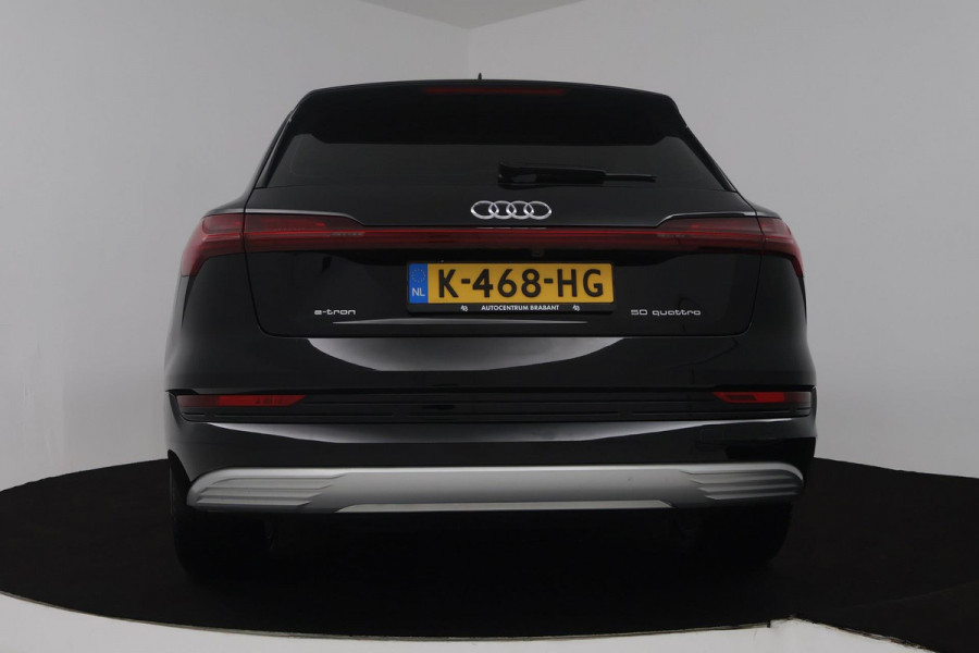 Audi e-tron 50 quattro Business edition 71 kWh (NAVI, SOH 93%, STOELVERWARMING, CARPLAY, CAMERA, AUTO INPARKEREN, 1e EIGENAAR)